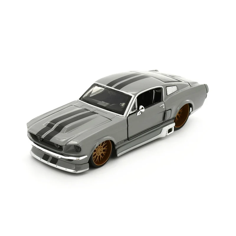 Maisto Licensed 1:24 Scale Classic Muscle Ford Mustang GT 1967 Diecast Model Car Gray
